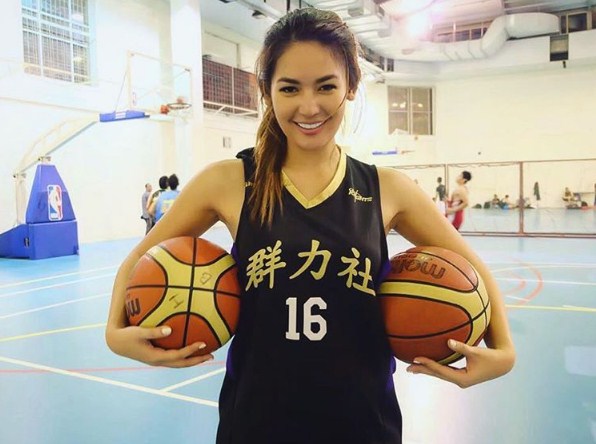 atlet cantik indonesia ini mewakili tanah air pada miss universe 2012