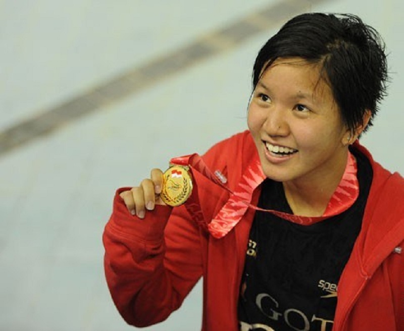 yessy yosaputra pernah mengharumkan nama indonesia sebagai atlet renang